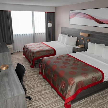 Hotel Ramada By Wyndham Cedar Rapids Exteriér fotografie