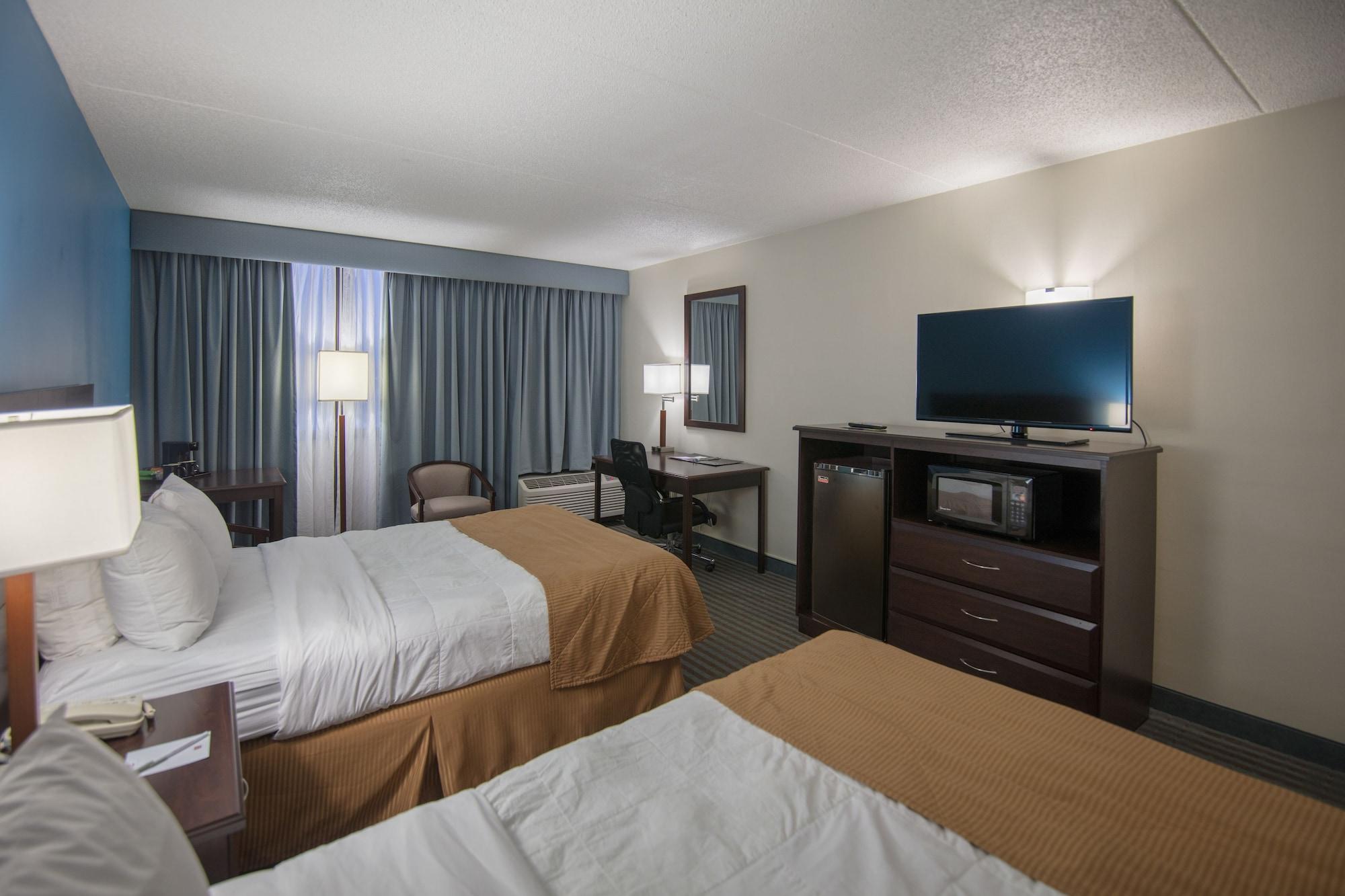 Hotel Ramada By Wyndham Cedar Rapids Exteriér fotografie